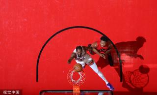 少一人作战 少一人作战