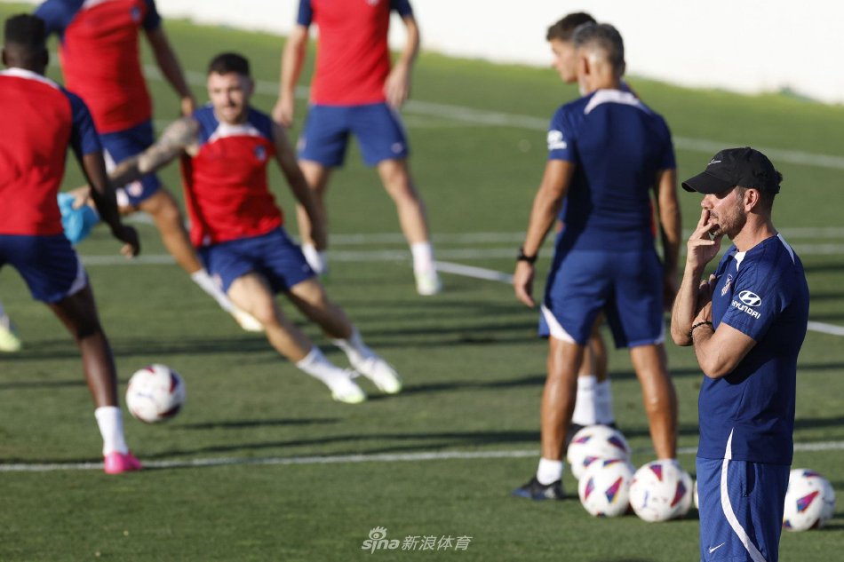 面对这种趋 面对这种趋